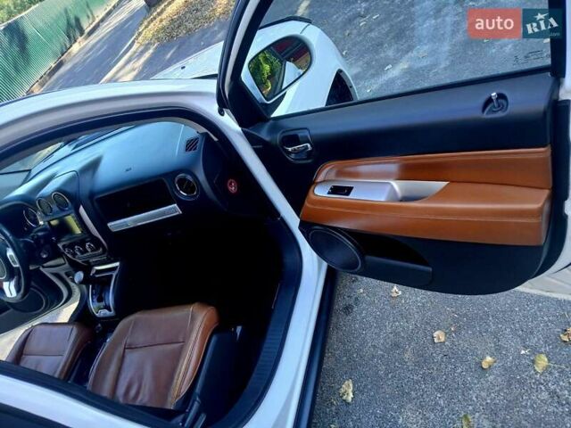 Белый Джип Компас, объемом двигателя 2.36 л и пробегом 152 тыс. км за 10800 $, фото 9 на Automoto.ua