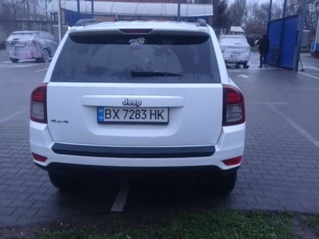 Белый Джип Компас, объемом двигателя 2.4 л и пробегом 175 тыс. км за 9700 $, фото 2 на Automoto.ua