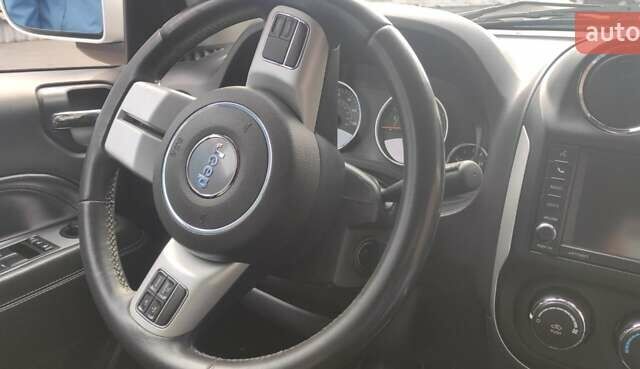 Білий Джип Compass, об'ємом двигуна 2 л та пробігом 99 тис. км за 11499 $, фото 9 на Automoto.ua