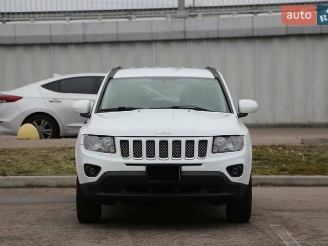 Белый Джип Компас, объемом двигателя 2.4 л и пробегом 150 тыс. км за 11200 $, фото 1 на Automoto.ua