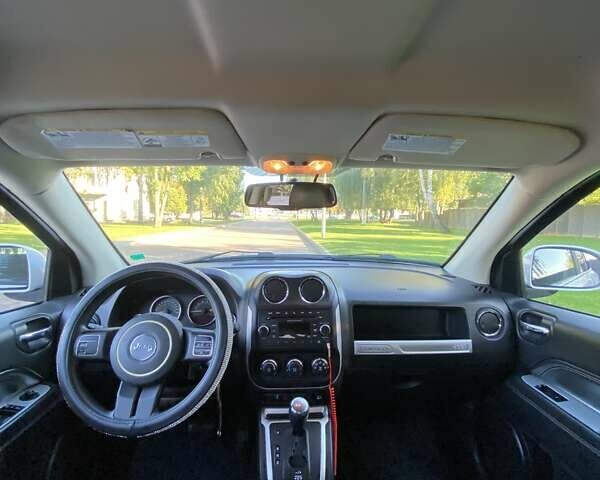 Белый Джип Компас, объемом двигателя 2.36 л и пробегом 190 тыс. км за 10500 $, фото 18 на Automoto.ua