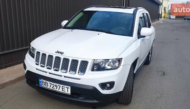 Білий Джип Compass, об'ємом двигуна 2 л та пробігом 99 тис. км за 11499 $, фото 1 на Automoto.ua