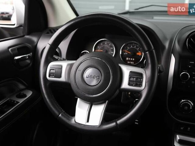 Белый Джип Компас, объемом двигателя 2.4 л и пробегом 150 тыс. км за 11200 $, фото 13 на Automoto.ua