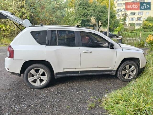 Белый Джип Компас, объемом двигателя 2.4 л и пробегом 180 тыс. км за 11600 $, фото 9 на Automoto.ua