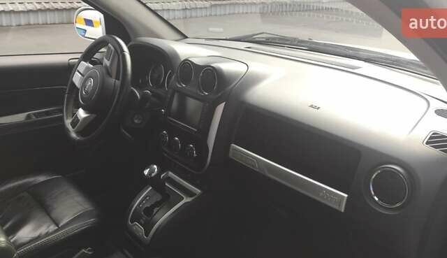 Білий Джип Compass, об'ємом двигуна 2 л та пробігом 99 тис. км за 11499 $, фото 10 на Automoto.ua
