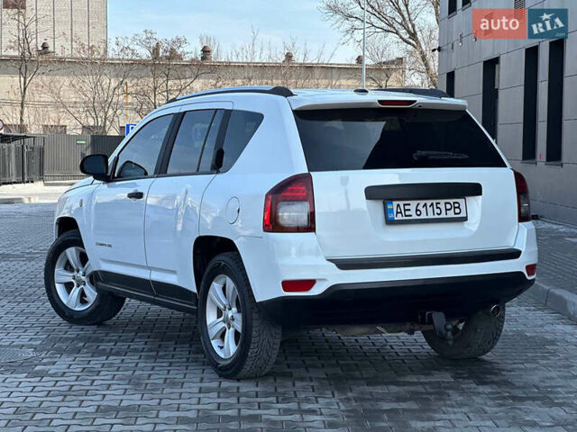 Белый Джип Компас, объемом двигателя 2.36 л и пробегом 140 тыс. км за 9800 $, фото 5 на Automoto.ua