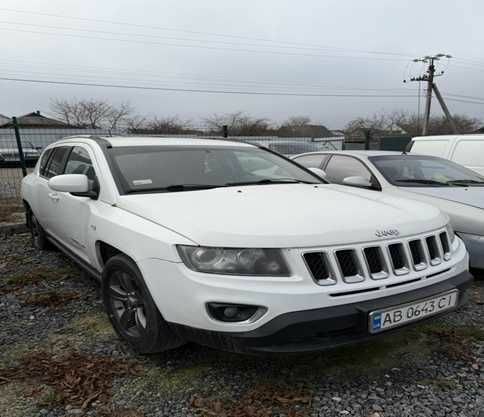 Белый Джип Компас, объемом двигателя 2.4 л и пробегом 383 тыс. км за 5919 $, фото 1 на Automoto.ua