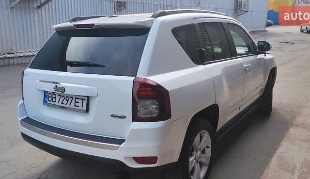 Білий Джип Compass, об'ємом двигуна 2 л та пробігом 99 тис. км за 11499 $, фото 4 на Automoto.ua