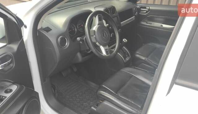 Білий Джип Compass, об'ємом двигуна 2 л та пробігом 99 тис. км за 11499 $, фото 8 на Automoto.ua