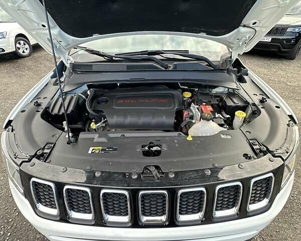 Джип Компас 2015 в Буче на Automoto.ua Белый Джип Компас, объемом двигателя 2.4 л и пробегом 46 тыс. км за 15500 $, фото 38 на Automoto.ua