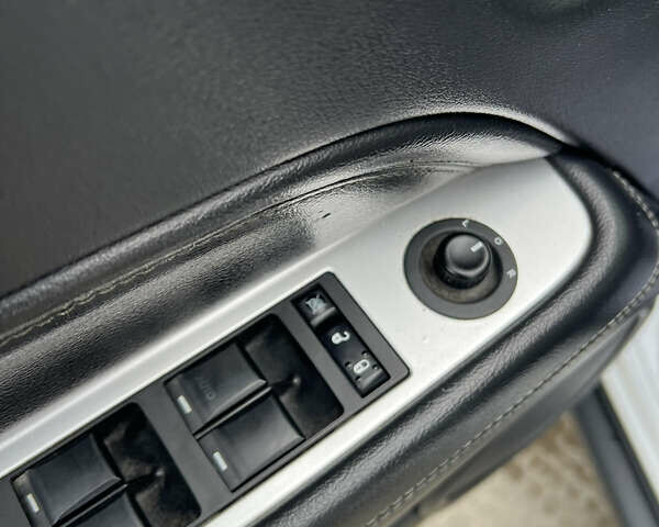 Белый Джип Компас, объемом двигателя 2.36 л и пробегом 264 тыс. км за 10700 $, фото 22 на Automoto.ua