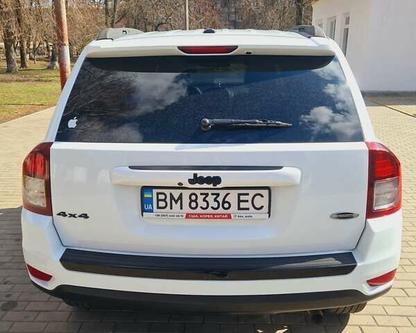 Джип Компас 2015 в Конотопе на Automoto.ua Белый Джип Компас, объемом двигателя 2.36 л и пробегом 114 тыс. км за 12900 $, фото 5 на Automoto.ua