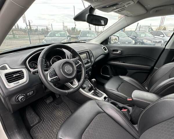 Джип Компас 2015 в Буче на Automoto.ua Белый Джип Компас, объемом двигателя 2.4 л и пробегом 46 тыс. км за 15500 $, фото 17 на Automoto.ua