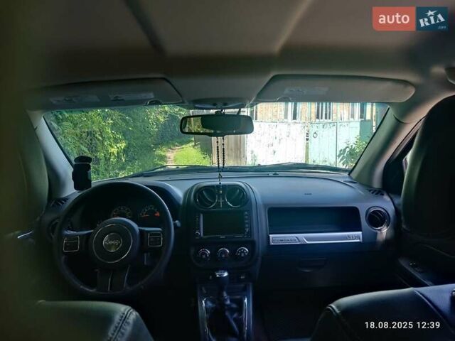Білий Джип Compass, об'ємом двигуна 2.36 л та пробігом 93 тис. км за 11800 $, фото 8 на Automoto.ua