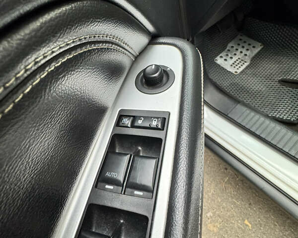 Белый Джип Компас, объемом двигателя 2.4 л и пробегом 104 тыс. км за 10900 $, фото 20 на Automoto.ua