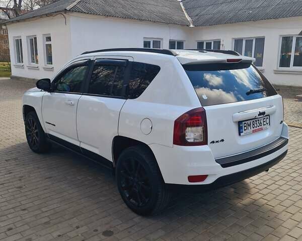 Джип Компас 2015 в Конотопе на Automoto.ua Белый Джип Компас, объемом двигателя 2.36 л и пробегом 114 тыс. км за 12900 $, фото 4 на Automoto.ua