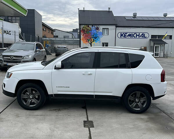 Белый Джип Компас, объемом двигателя 2.36 л и пробегом 264 тыс. км за 10700 $, фото 6 на Automoto.ua