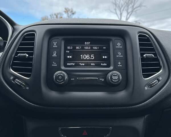 Джип Компас 2015 в Буче на Automoto.ua Белый Джип Компас, объемом двигателя 2.4 л и пробегом 46 тыс. км за 15500 $, фото 28 на Automoto.ua