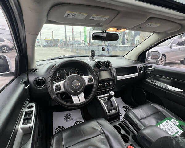 Белый Джип Компас, объемом двигателя 2.36 л и пробегом 264 тыс. км за 10700 $, фото 13 на Automoto.ua