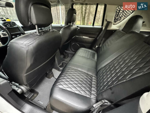 Белый Джип Компас, объемом двигателя 2.4 л и пробегом 104 тыс. км за 10900 $, фото 16 на Automoto.ua