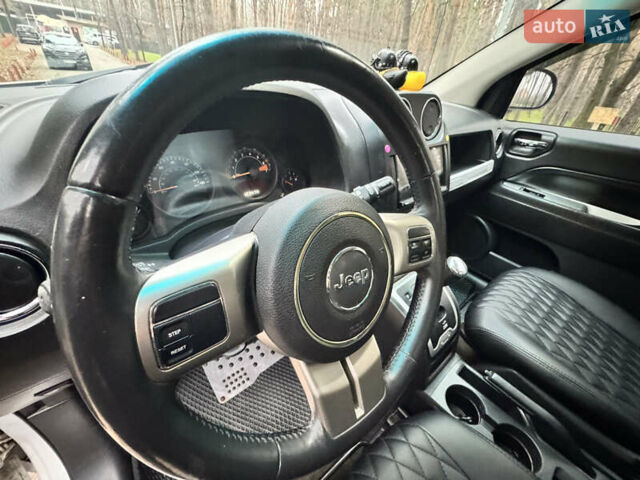 Белый Джип Компас, объемом двигателя 2.4 л и пробегом 104 тыс. км за 10900 $, фото 22 на Automoto.ua