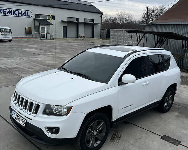 Белый Джип Компас, объемом двигателя 2.36 л и пробегом 264 тыс. км за 10700 $, фото 1 на Automoto.ua