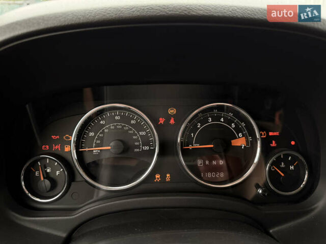 Білий Джип Compass, об'ємом двигуна 2 л та пробігом 118 тис. км за 12000 $, фото 7 на Automoto.ua