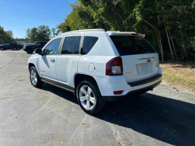 Белый Джип Компас, объемом двигателя 2.4 л и пробегом 79 тыс. км за 10500 $, фото 4 на Automoto.ua