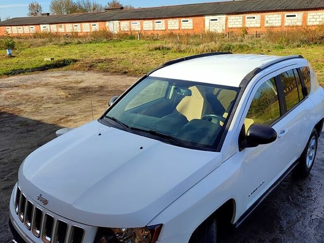 Білий Джип Compass, об'ємом двигуна 2.4 л та пробігом 79 тис. км за 11500 $, фото 9 на Automoto.ua