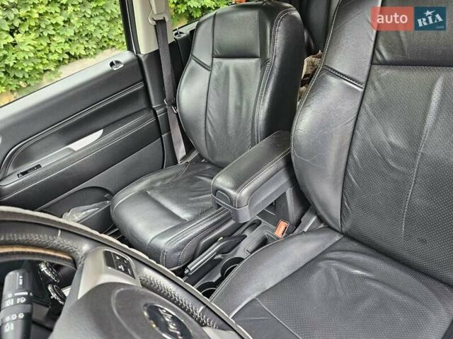 Белый Джип Компас, объемом двигателя 2 л и пробегом 164 тыс. км за 10800 $, фото 13 на Automoto.ua