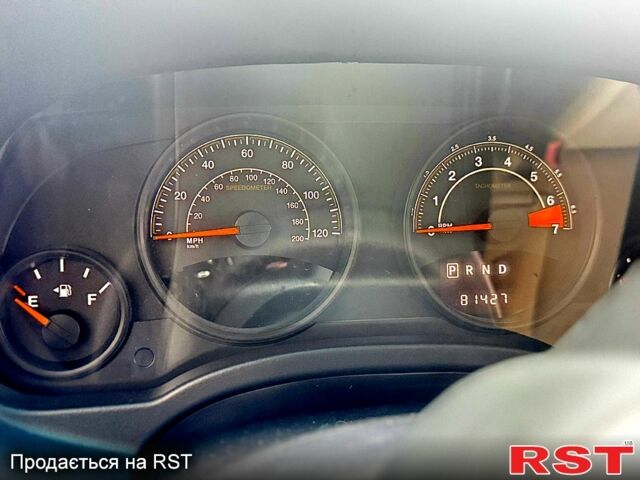 Білий Джип Compass, об'ємом двигуна 2 л та пробігом 130 тис. км за 12000 $, фото 9 на Automoto.ua