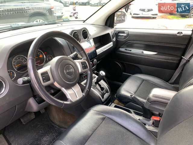 Джип Compass 2016 у Вінниці на Automoto.ua Білий Джип Compass, об'ємом двигуна 2.4 л та пробігом 133 тис. км за 11890 $, фото 24 на Automoto.ua