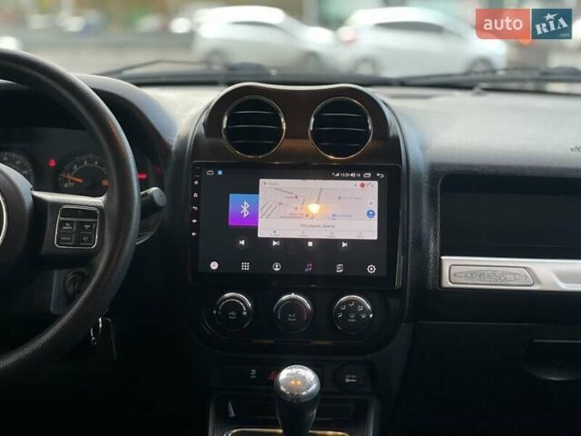 Джип Compass 2016 у Дніпро (Дніпропетровську) на Automoto.ua Білий Джип Compass, об'ємом двигуна 2.36 л та пробігом 246 тис. км за 9900 $, фото 14 на Automoto.ua