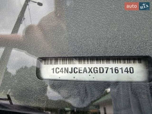 Белый Джип Компас, объемом двигателя 2 л и пробегом 164 тыс. км за 10800 $, фото 16 на Automoto.ua
