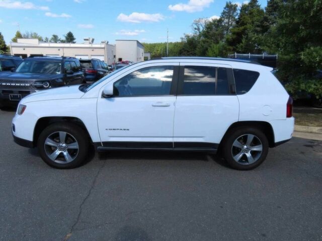 Белый Джип Компас, объемом двигателя 2.4 л и пробегом 75 тыс. км за 6700 $, фото 4 на Automoto.ua