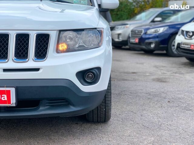 Джип Compass 2016 у Вінниці на Automoto.ua Білий Джип Compass, об'ємом двигуна 2.4 л та пробігом 133 тис. км за 11890 $, фото 8 на Automoto.ua