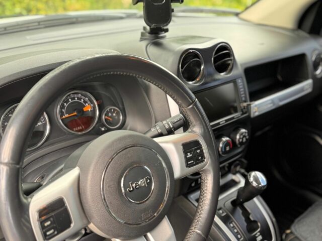 Білий Джип Compass, об'ємом двигуна 2.4 л та пробігом 139 тис. км за 11500 $, фото 20 на Automoto.ua