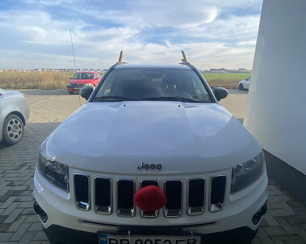 Белый Джип Компас, объемом двигателя 2.36 л и пробегом 155 тыс. км за 11000 $, фото 10 на Automoto.ua