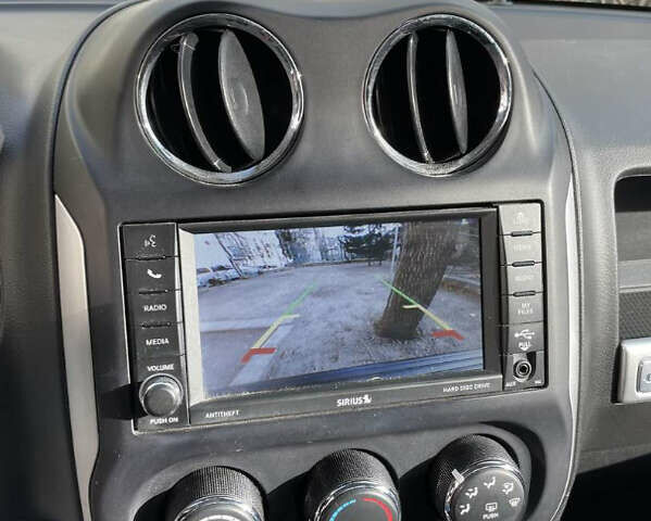 Білий Джип Compass, об'ємом двигуна 2.36 л та пробігом 166 тис. км за 9500 $, фото 9 на Automoto.ua