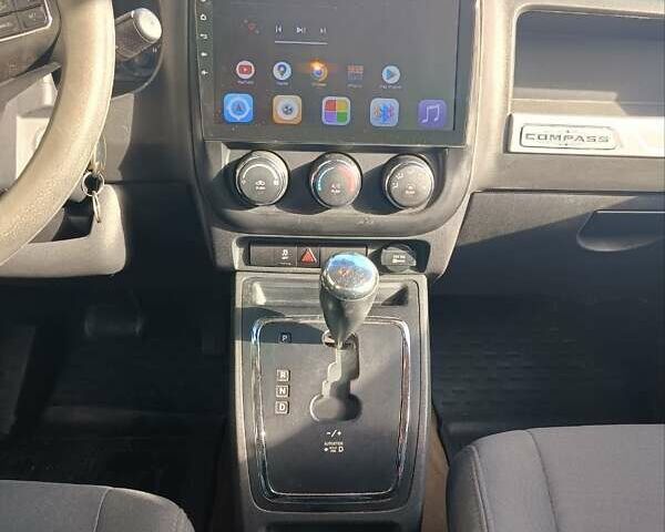 Джип Compass 2016 у Києві на Automoto.ua Білий Джип Compass, об'ємом двигуна 2 л та пробігом 150 тис. км за 10000 $, фото 1 на Automoto.ua