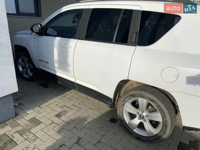 Белый Джип Компас, объемом двигателя 2.36 л и пробегом 155 тыс. км за 11000 $, фото 8 на Automoto.ua