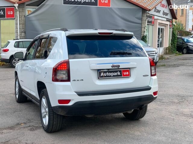 Джип Compass 2016 у Вінниці на Automoto.ua Білий Джип Compass, об'ємом двигуна 2.4 л та пробігом 133 тис. км за 11890 $, фото 6 на Automoto.ua