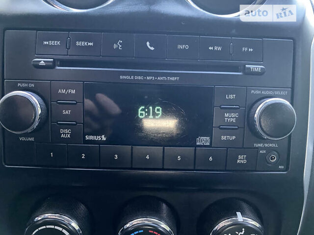 Белый Джип Компас, объемом двигателя 2.4 л и пробегом 165 тыс. км за 10900 $, фото 28 на Automoto.ua