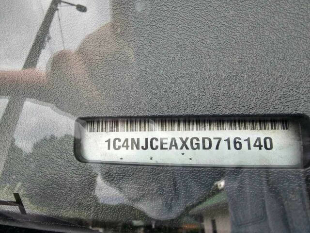 Белый Джип Компас, объемом двигателя 2 л и пробегом 164 тыс. км за 12500 $, фото 16 на Automoto.ua