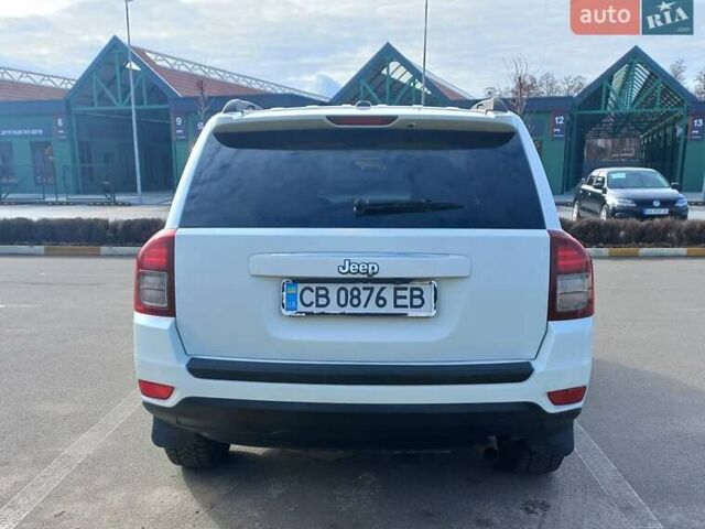 Белый Джип Компас, объемом двигателя 2 л и пробегом 219 тыс. км за 12200 $, фото 18 на Automoto.ua