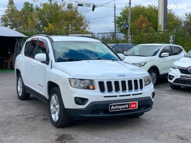 Джип Compass 2016 у Вінниці на Automoto.ua Білий Джип Compass, об'ємом двигуна 2.4 л та пробігом 133 тис. км за 11890 $, фото 2 на Automoto.ua