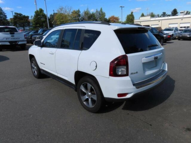 Белый Джип Компас, объемом двигателя 2.4 л и пробегом 75 тыс. км за 6700 $, фото 3 на Automoto.ua