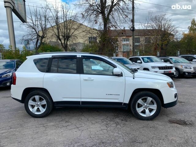 Джип Compass 2016 у Вінниці на Automoto.ua Білий Джип Compass, об'ємом двигуна 2.4 л та пробігом 133 тис. км за 11890 $, фото 3 на Automoto.ua