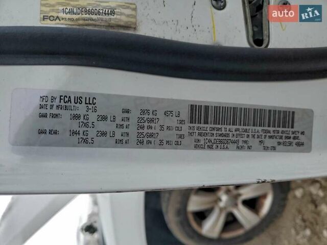 Белый Джип Компас, объемом двигателя 2.36 л и пробегом 155 тыс. км за 650 $, фото 12 на Automoto.ua