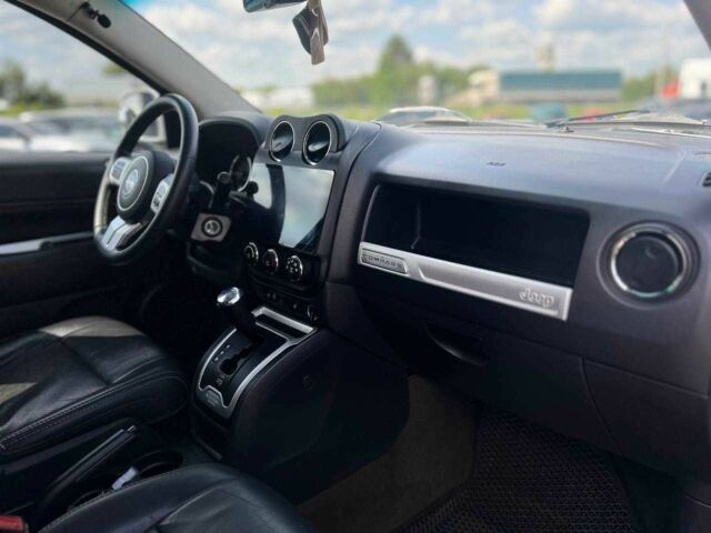 Белый Джип Компас, объемом двигателя 2.4 л и пробегом 127 тыс. км за 10900 $, фото 8 на Automoto.ua